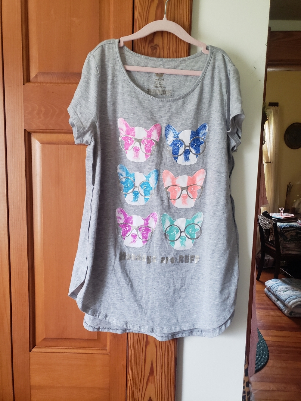 Total Girl Girls' Gray Graphic Tee with Colorful Dog Mondays Ruff XL 18 1/2 Plus